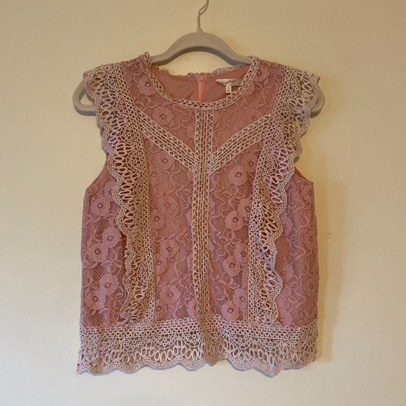 Pink Lace Blouse ✨ - Picture 8 of 9
